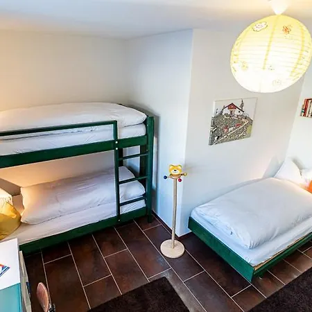 Edelweiss Casa Surmir *