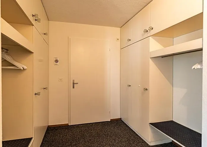 Apartment Edelweiss Casa Surmir